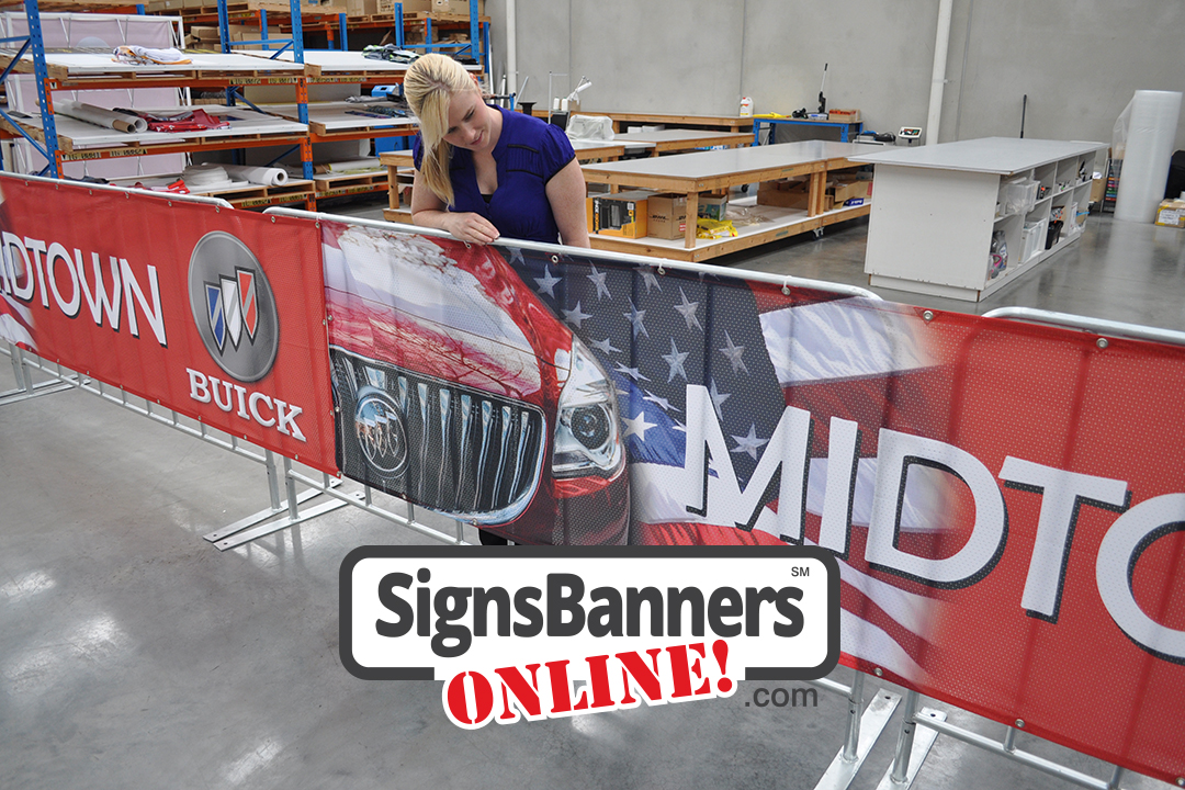 Barricade rentals and fence hire with signage is ideal for advertising sponsors and major contributors