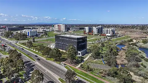 This images show the total building wrap and scaff mesh covering on this impressive building in Melbourne suburbs. Fence and building screens. Note: we do not offer safety fall products, the screening is advertising purposes only.